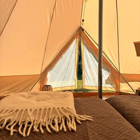 Glamping Arctic Ukuli